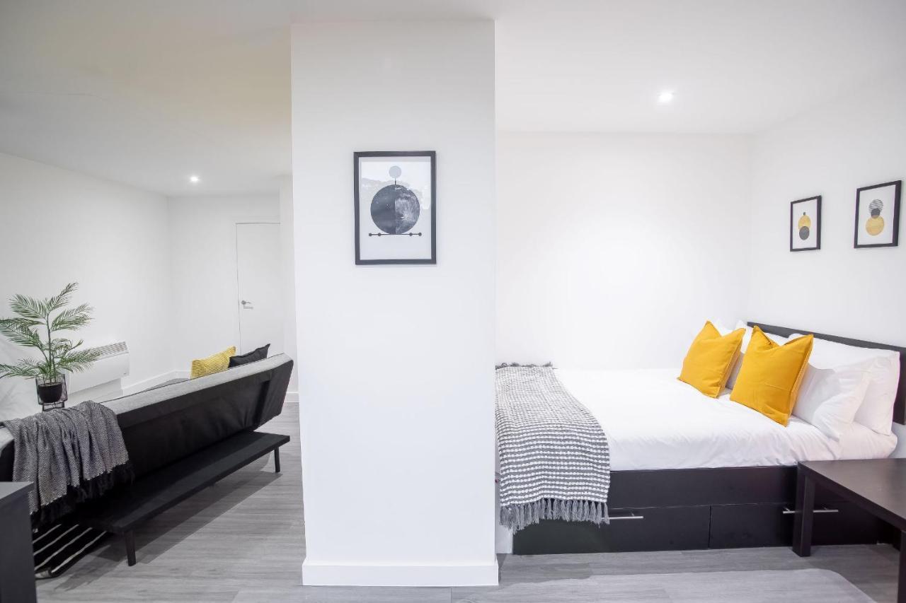 Royal Riverside Apartments Sheffield Centre - Opulent Living Esterno foto