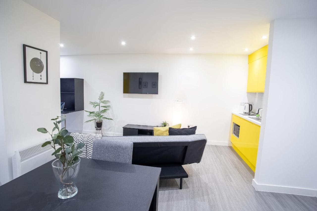 Royal Riverside Apartments Sheffield Centre - Opulent Living Esterno foto