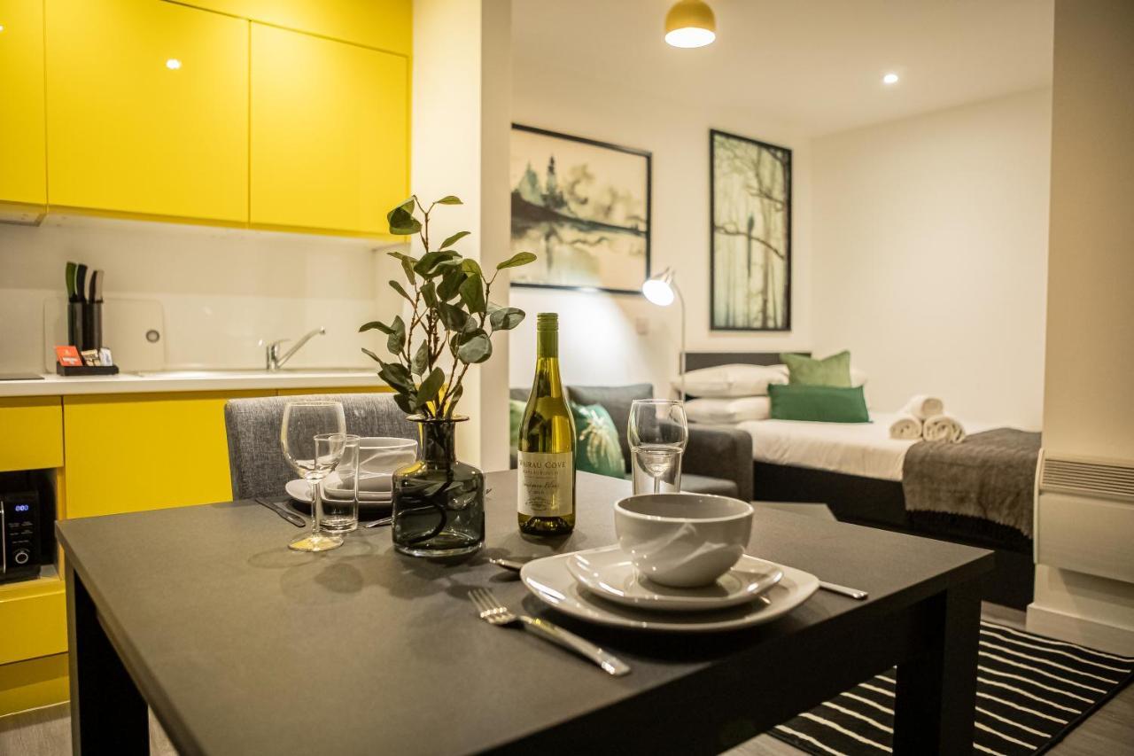Royal Riverside Apartments Sheffield Centre - Opulent Living Esterno foto
